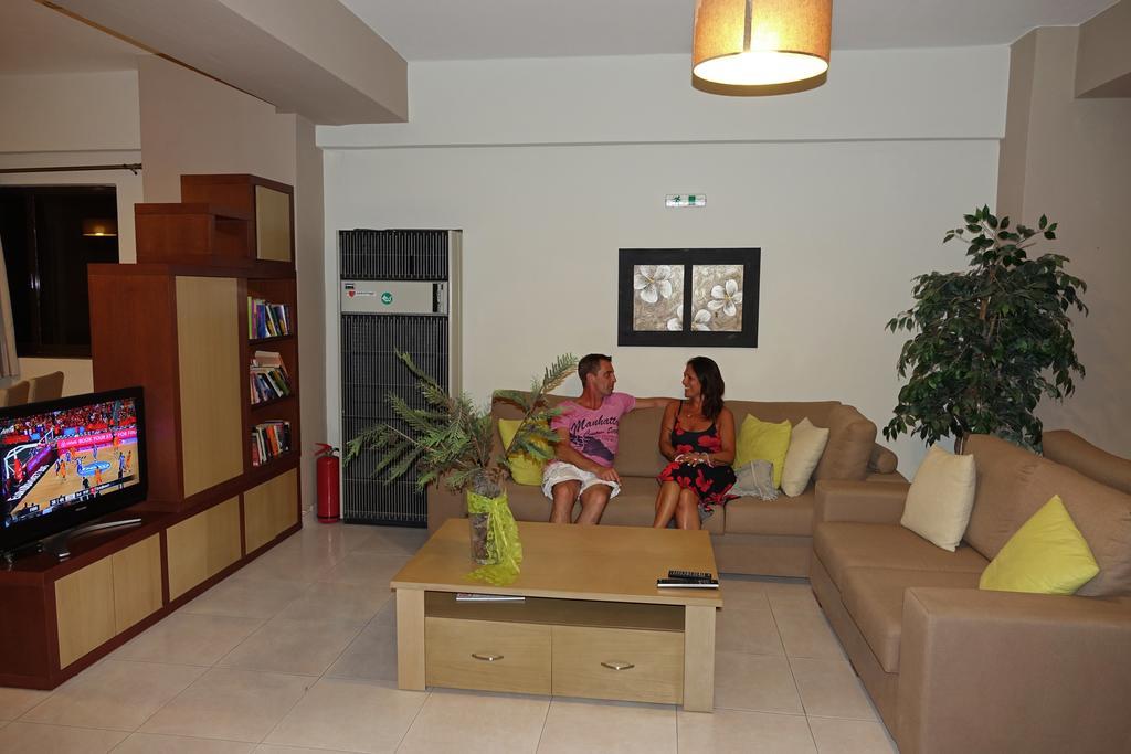 Iolkos Hotel Kerpe Dış mekan fotoğraf